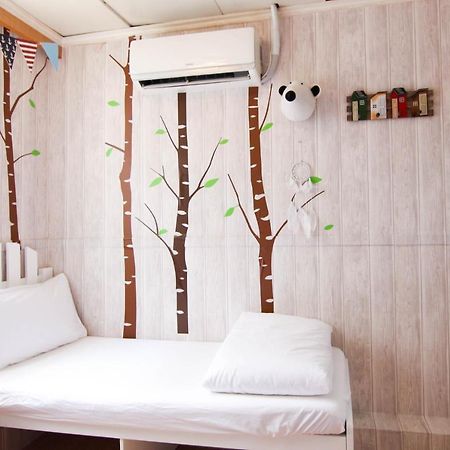 Cozy Inn Jordan Station Hong Kong Bagian luar foto