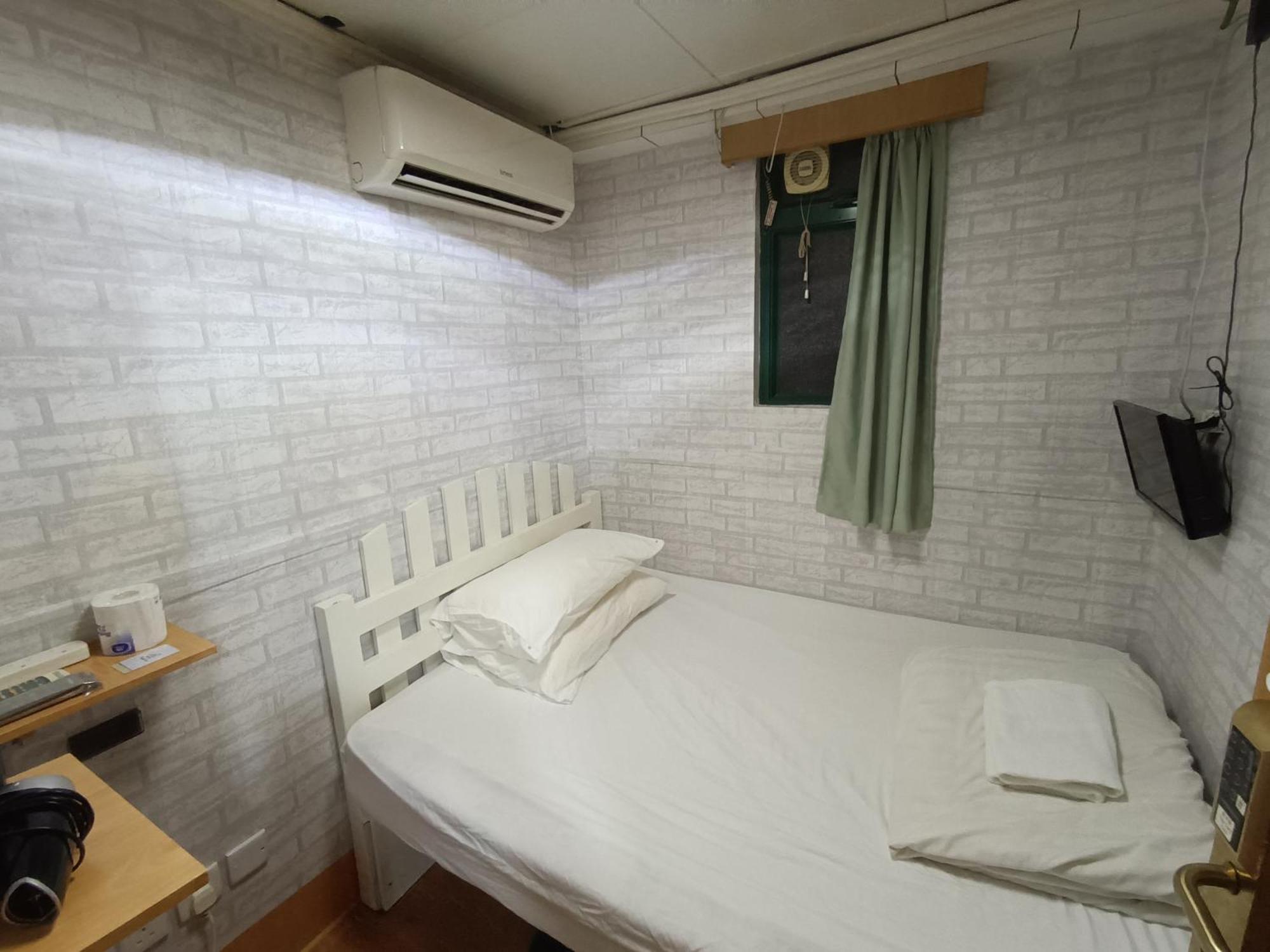Cozy Inn Jordan Station Hong Kong Bagian luar foto