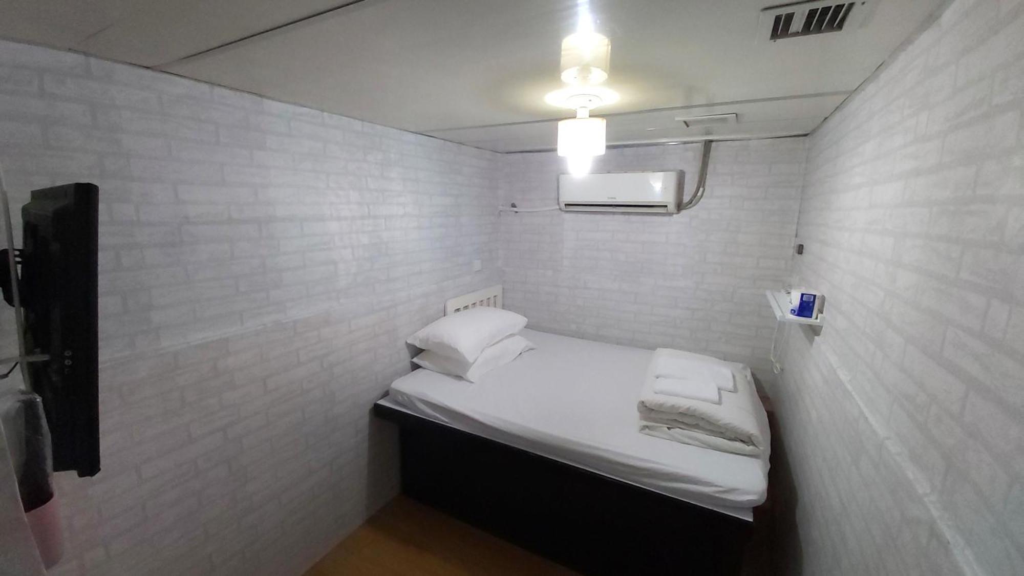 Cozy Inn Jordan Station Hong Kong Bagian luar foto