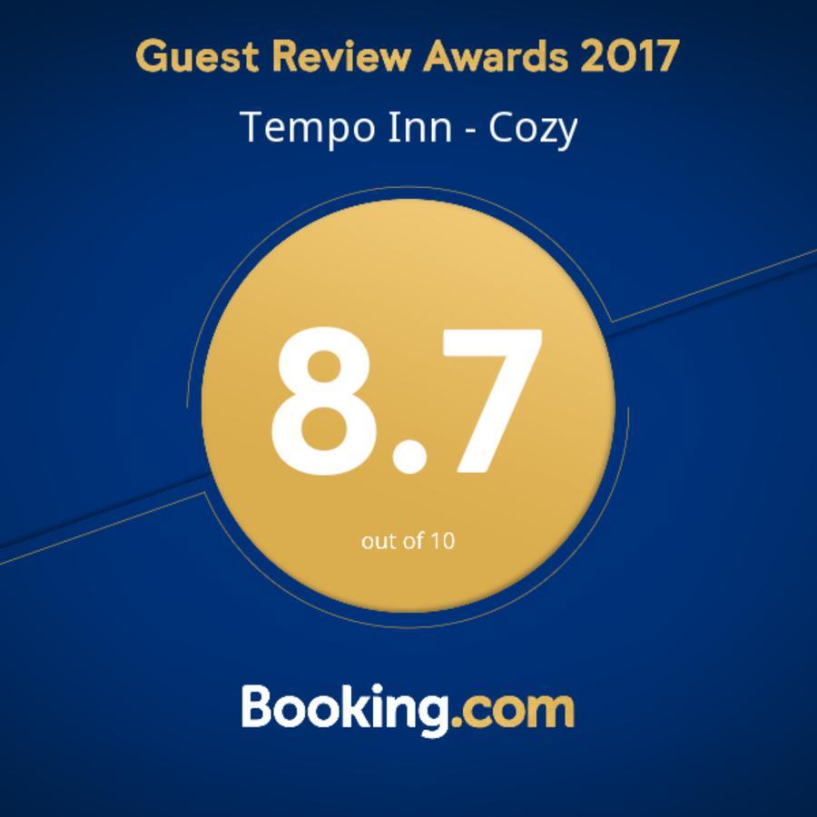 Cozy Inn Jordan Station Hong Kong Bagian luar foto