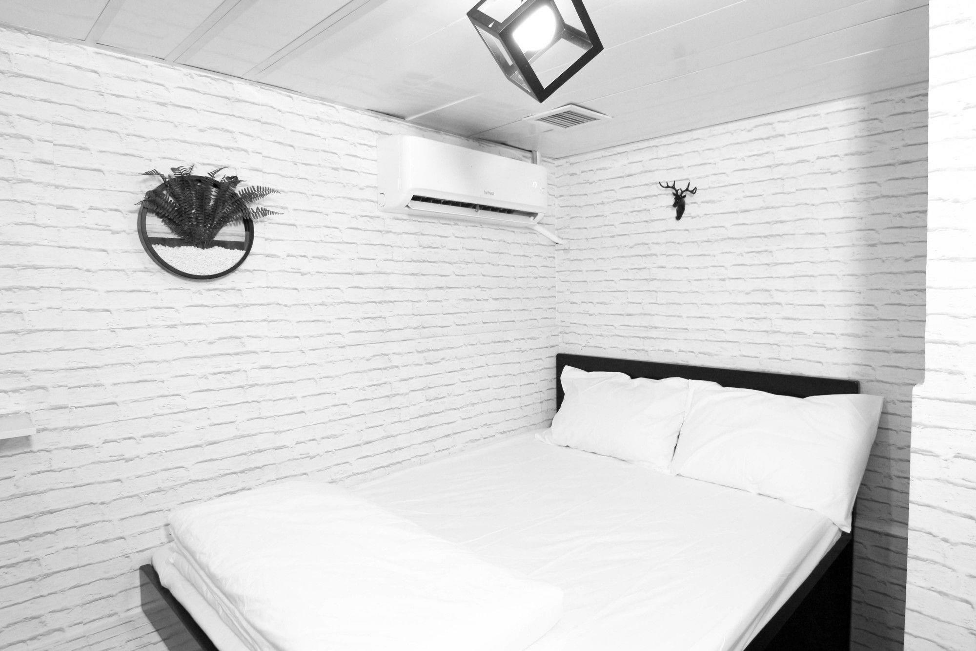 Cozy Inn Jordan Station Hong Kong Bagian luar foto
